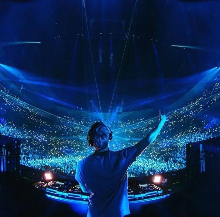 Quando Fortaleza virou pista: o auge da música eletrônica no Ceará